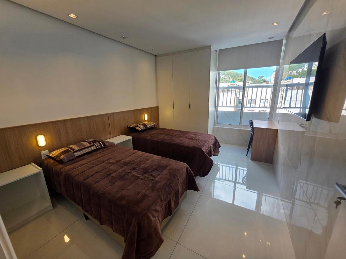 Copacabana 04 quartos Vista Mar com Varanda posto 2 - 2