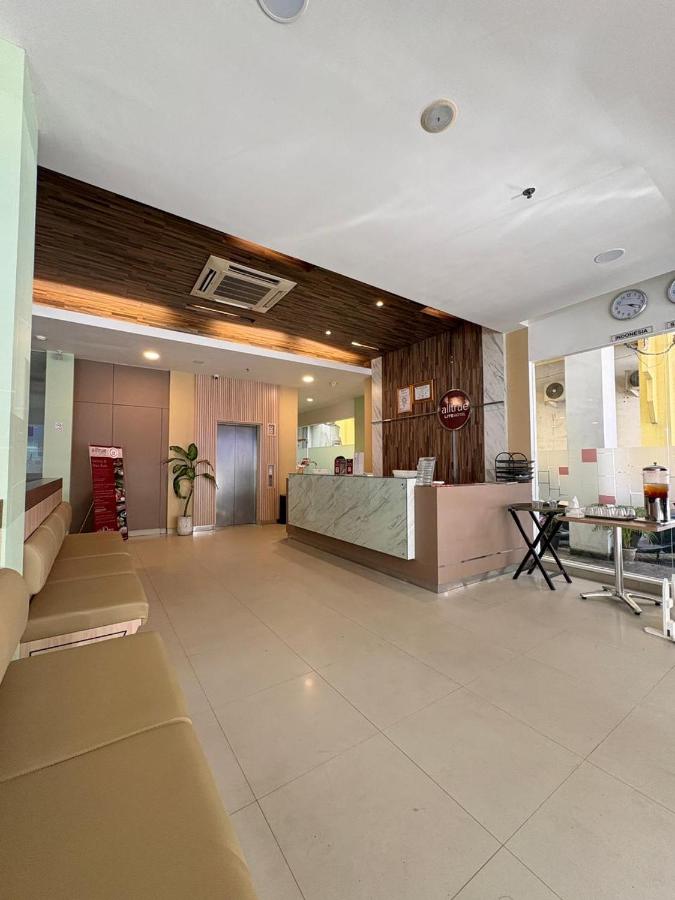 Alltrue Lite Hotel Nagoya Hill Batam - 4