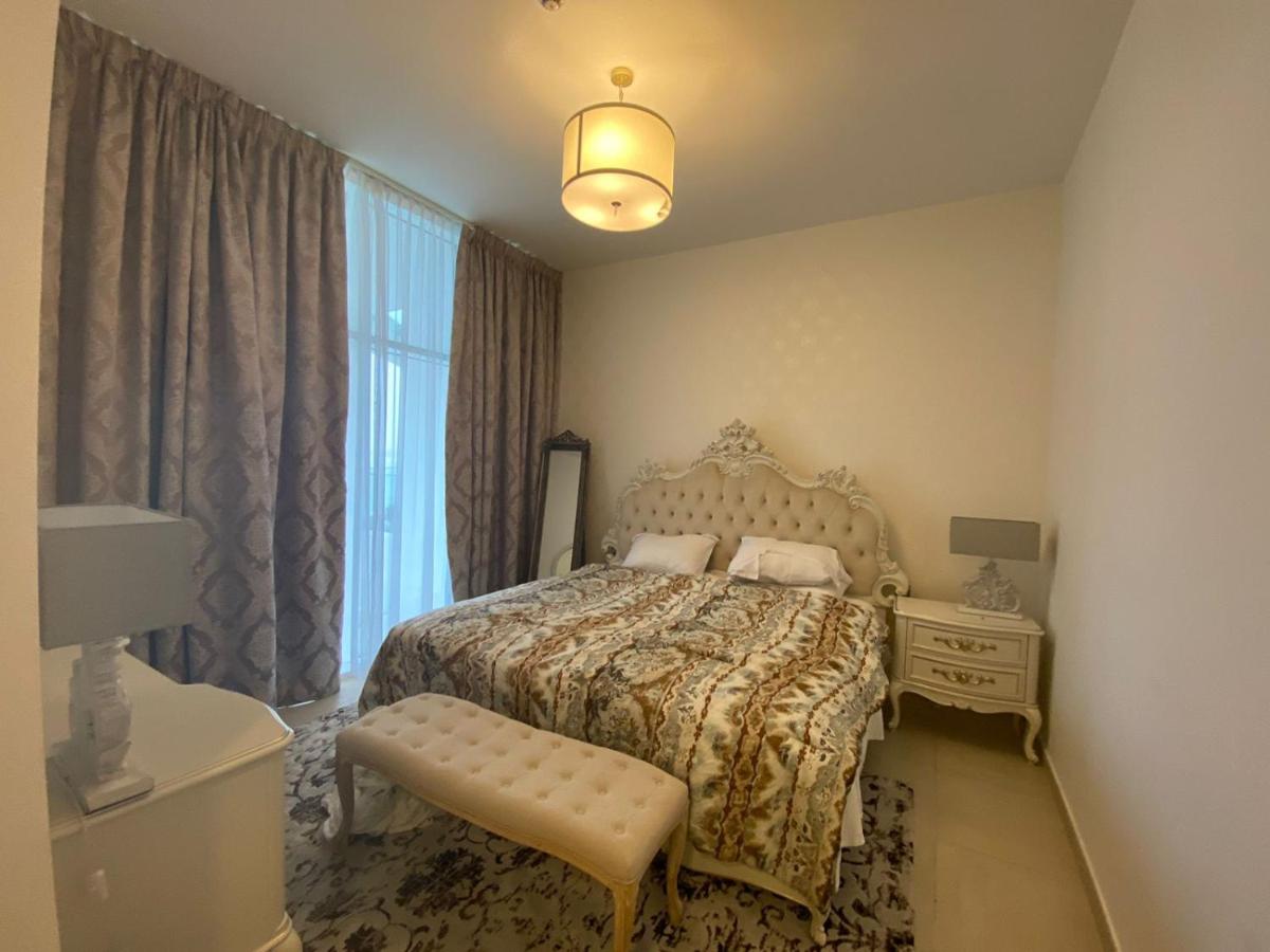 Ultra-Luxurious 1-Bed on the Palm featuring Exclusive Private Beach Access - 2