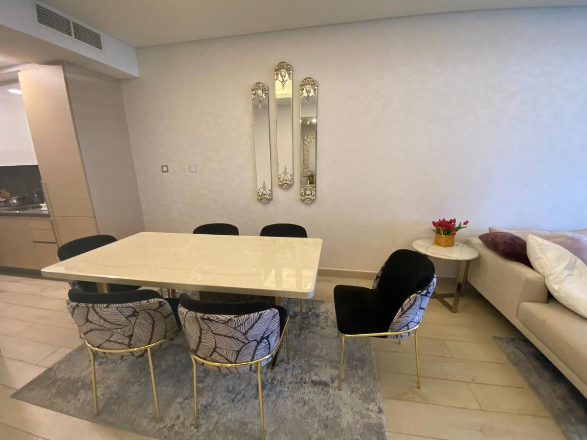 Ultra-Luxurious 1-Bed on the Palm featuring Exclusive Private Beach Access - 4