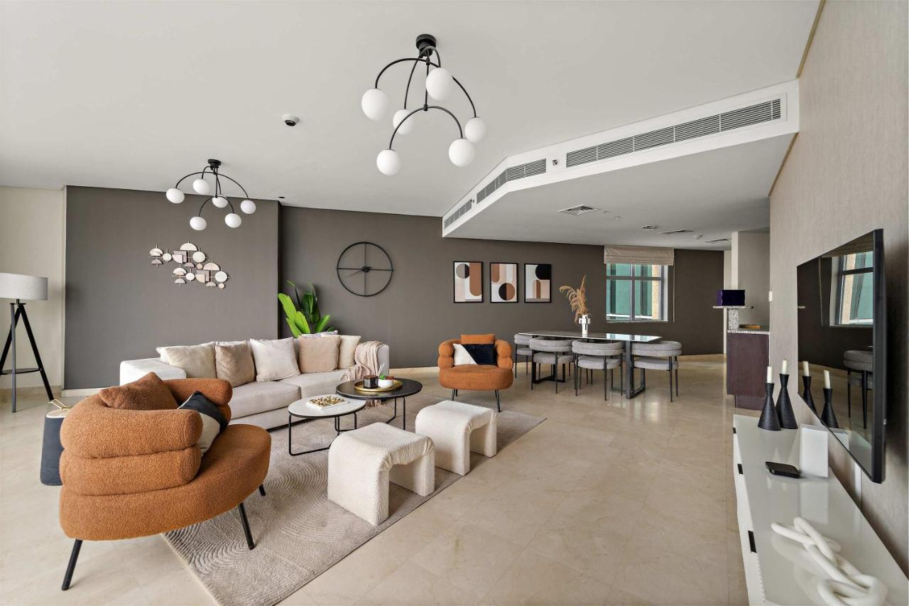 Silkhaus Vacation Homes Expansive 2BDR in Sky Gardens DIFC - 3