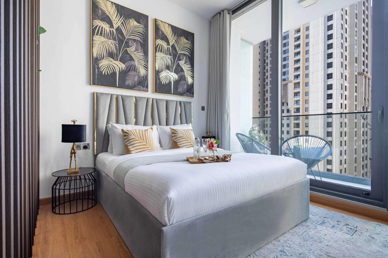 Frank Porter - Liv Residence