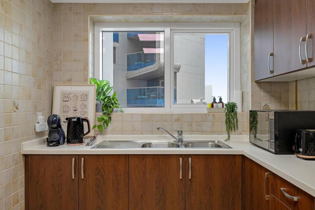 Business Bay 1 BR on Canal 7 min to Dubai Mall - 3