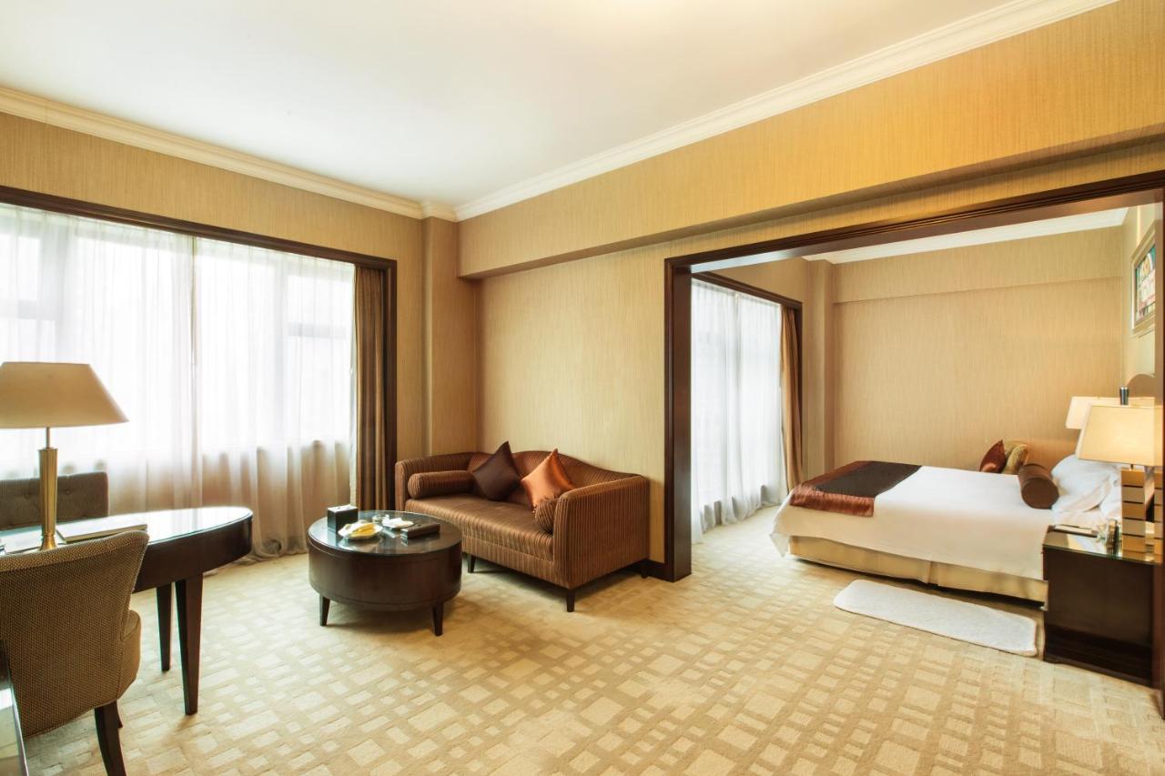 Grand International Hotel photo
