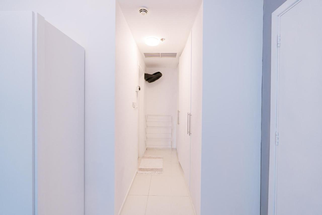 Modern City View Apartment - 3