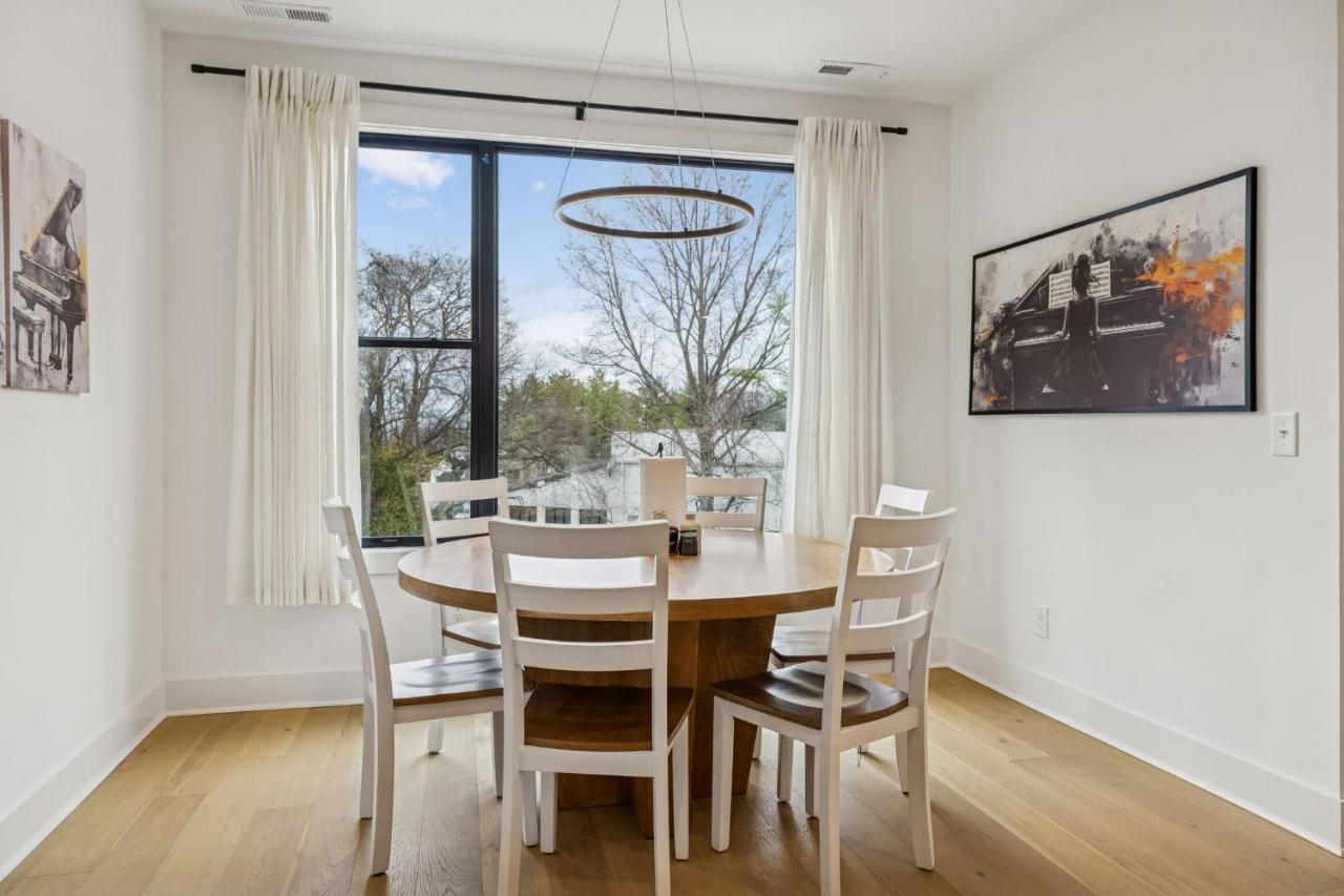 3BR Townhome Rooftop Views Hot Tub & Fireplace - 3