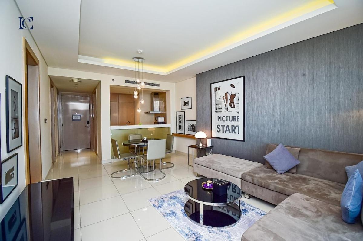 Luxury Escapes Premium 1BR - Paramount Tower Business Bay - 4