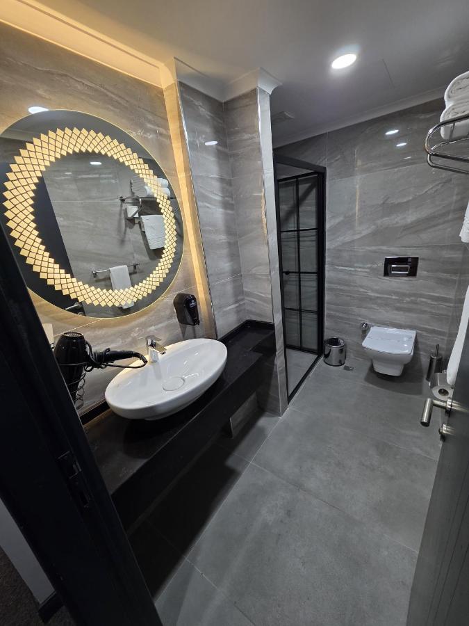Deluxe Çift Kişilik veya İki Yataklı Oda