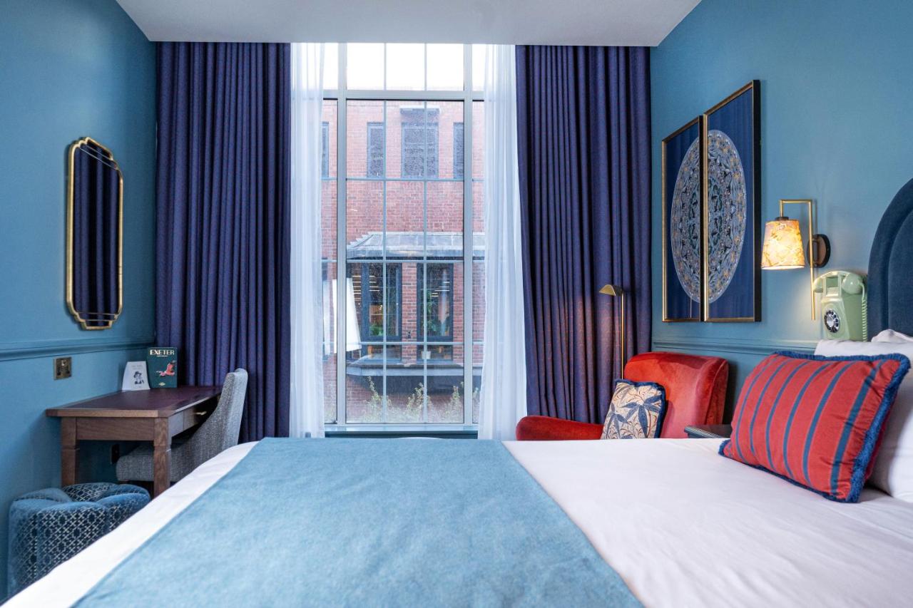 Premium King Room with Exeter High Street View