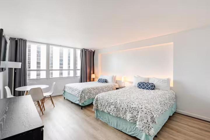 A dreamed bay view studio at Castle Beach Club