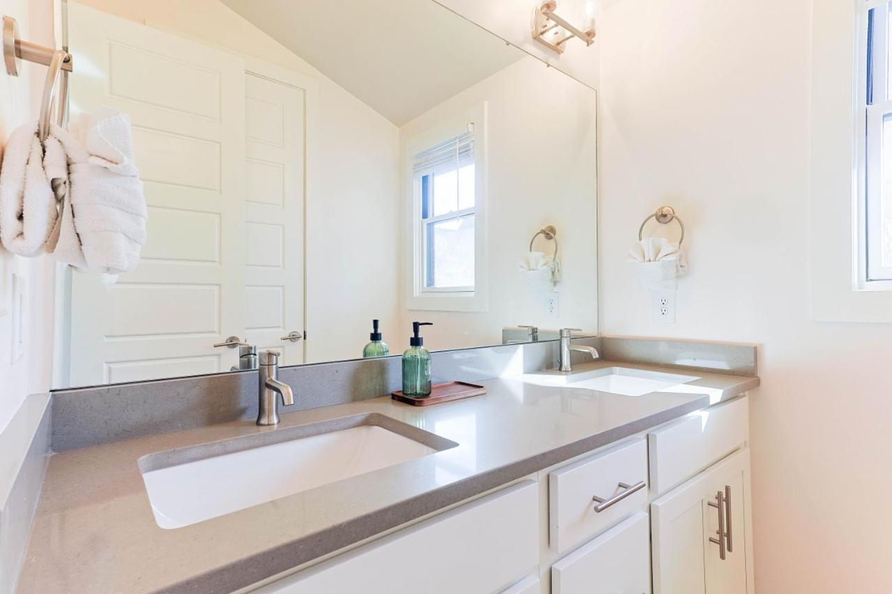 New Townhome Highly Walkable 5 Points Downtown - 3