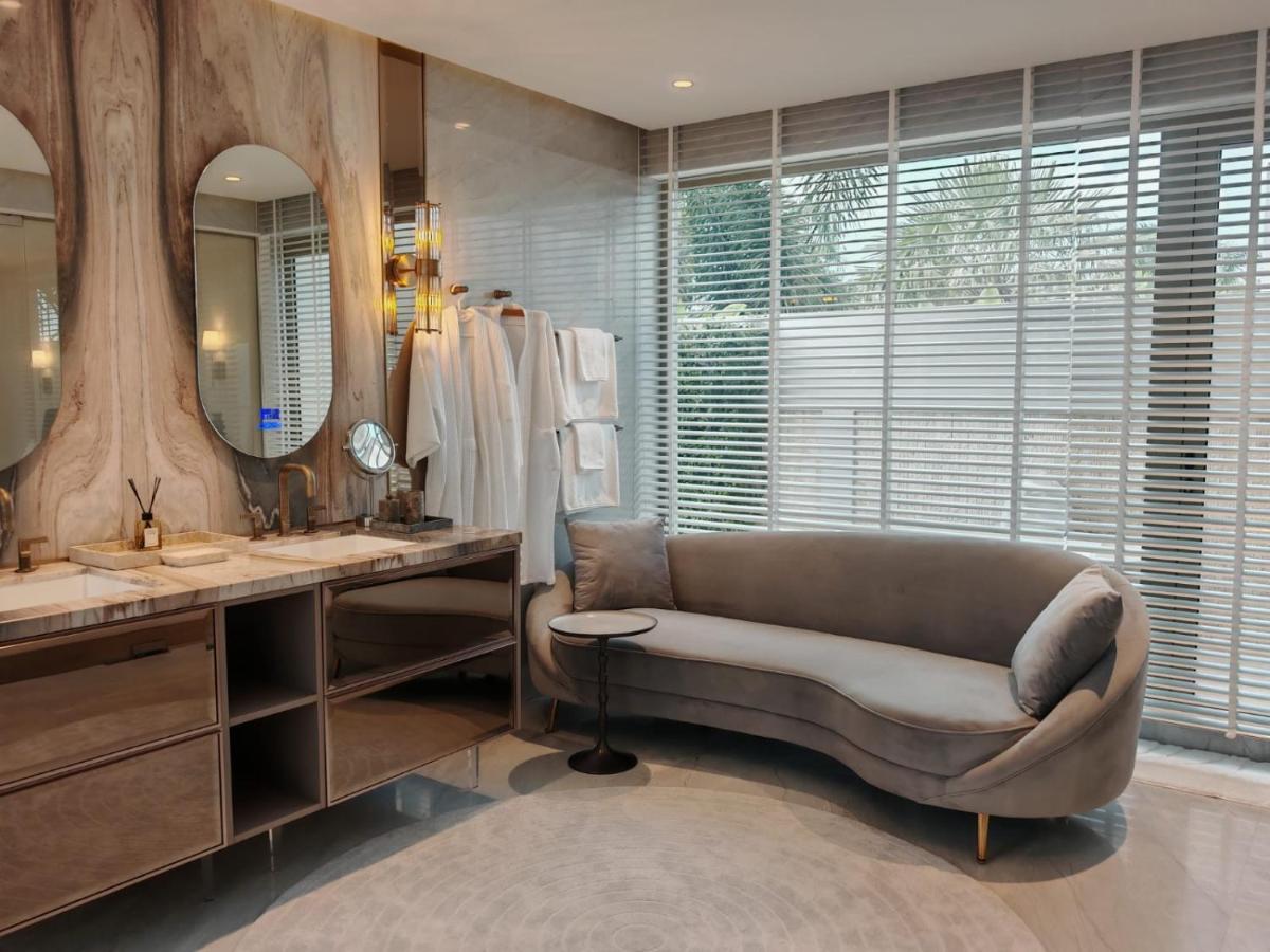 Luxury Botanica Villa