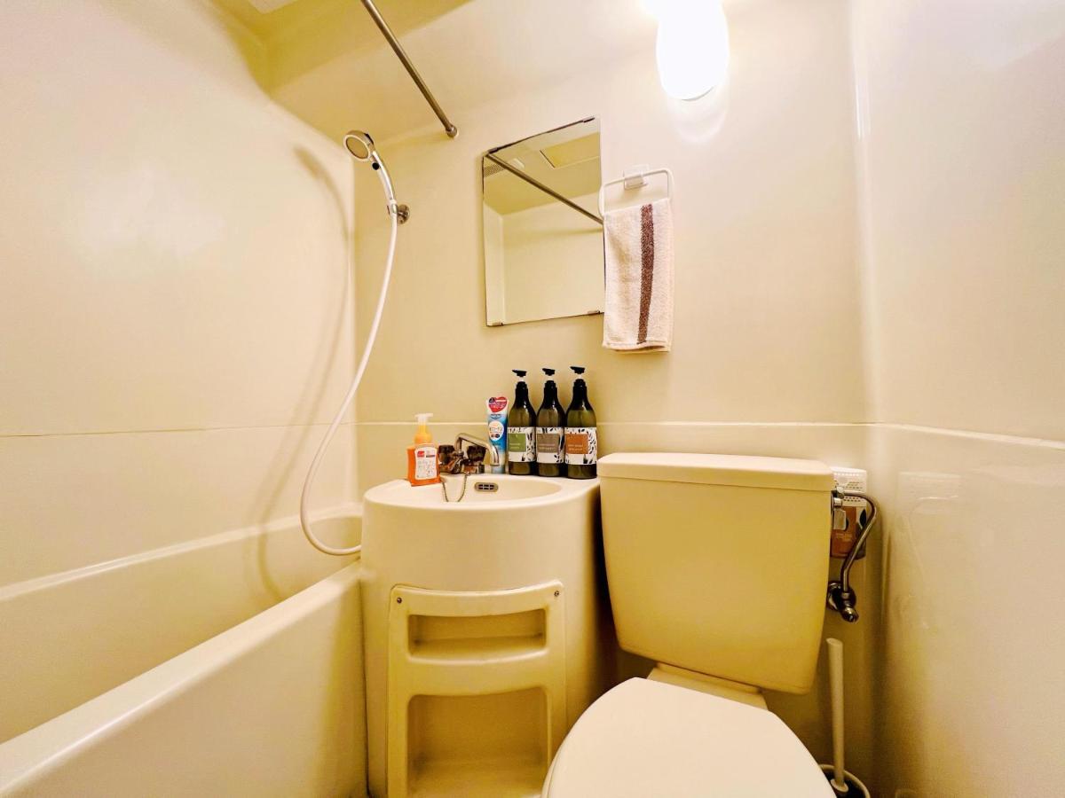 TokyoShinjuk Station800meterskabukicho2minutes101 - 3