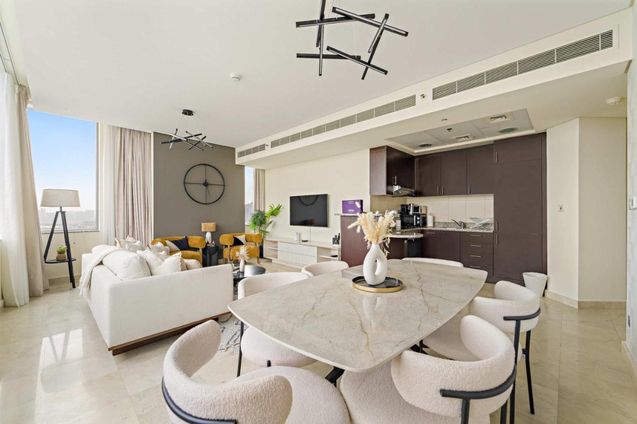 Silkhaus Vacation Homes 2BDR Heart of DIFC in Sky Gardens - 4