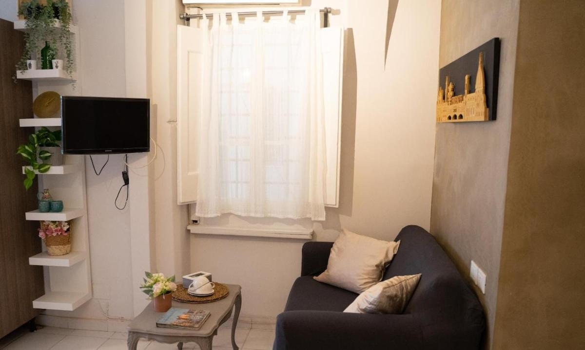 A due passi dal Duomo - 5