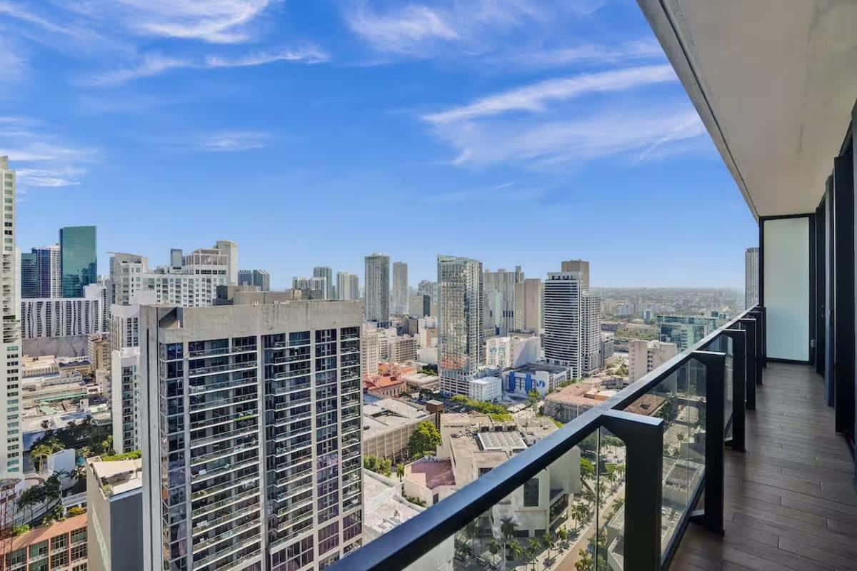 Luxury Miami 2BR City Views - 4