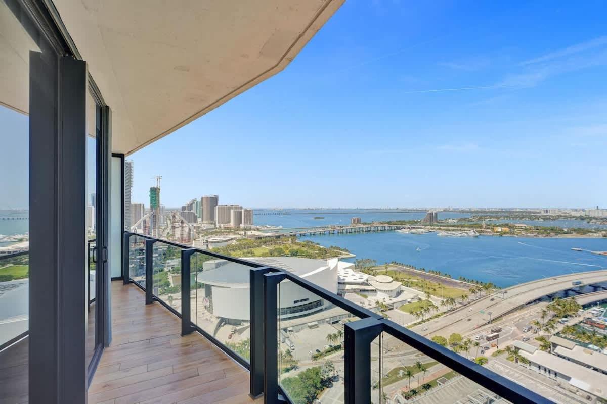 Miami 2BR Lux Condo Bay Views - 4