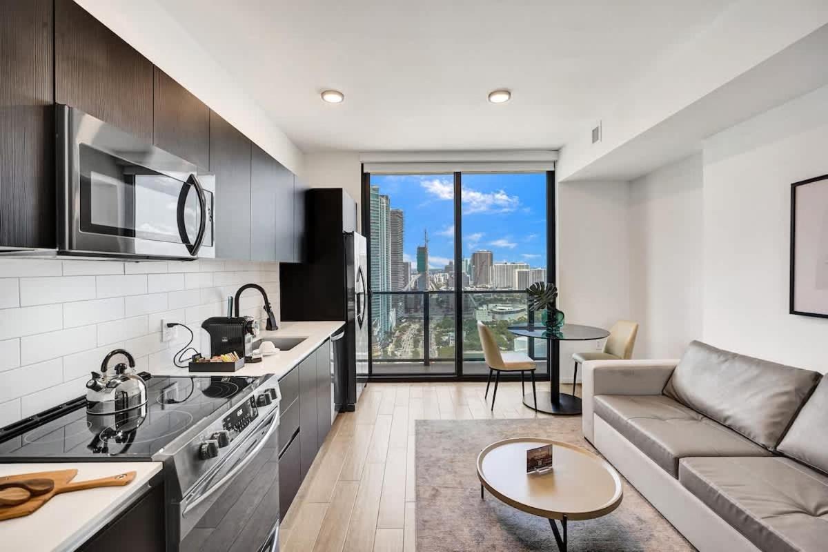 4102 Lux Miami Studio City Bay Views - 3