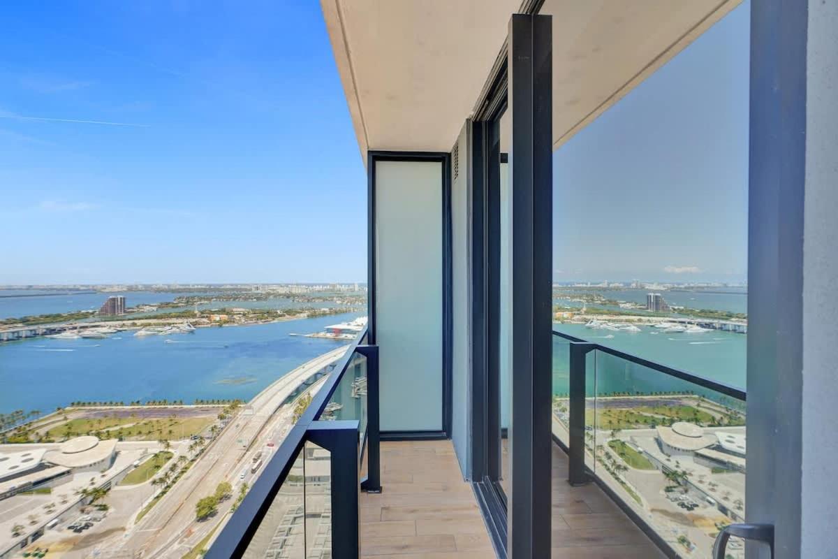 41st Floor Lux Miami Studio City and Bay Views - 4