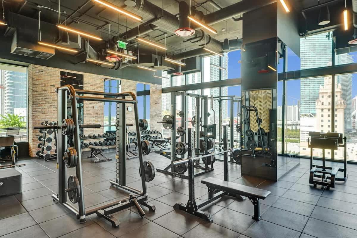 4704 Lux Miami Studio City Bay Views - 5