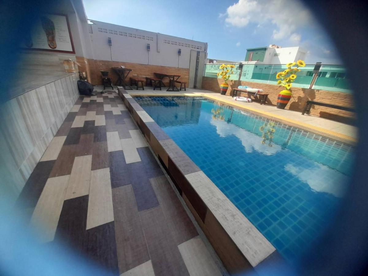 The Patong Center Hotel - 4