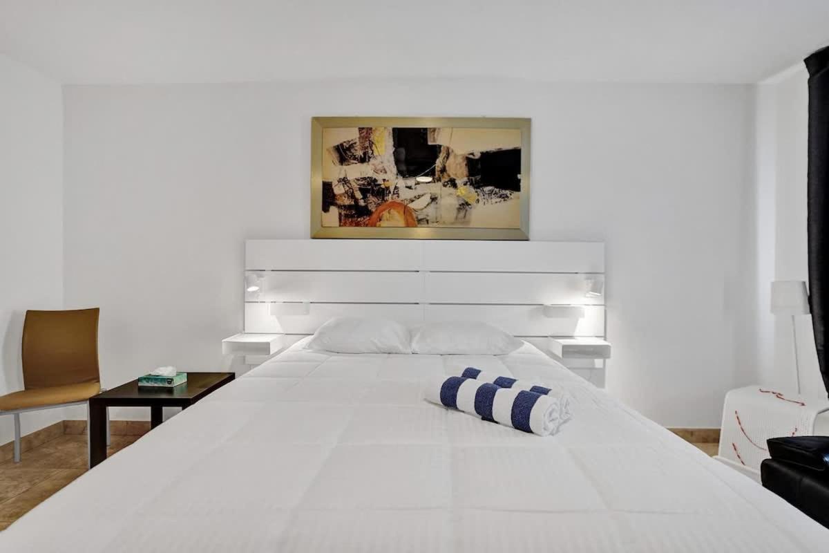 Wave Beach Vacation Rentals — photo 11