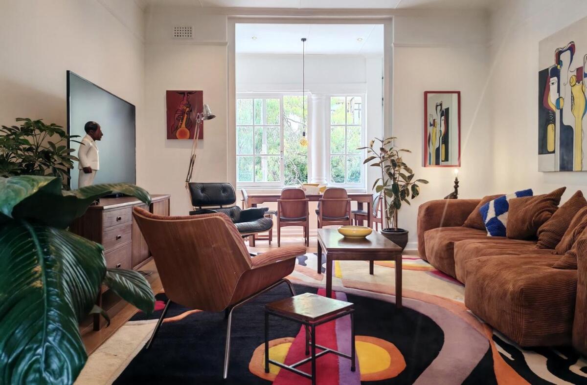 Lyron - Large, central and secure 3 bed with ACs and workspace - 5