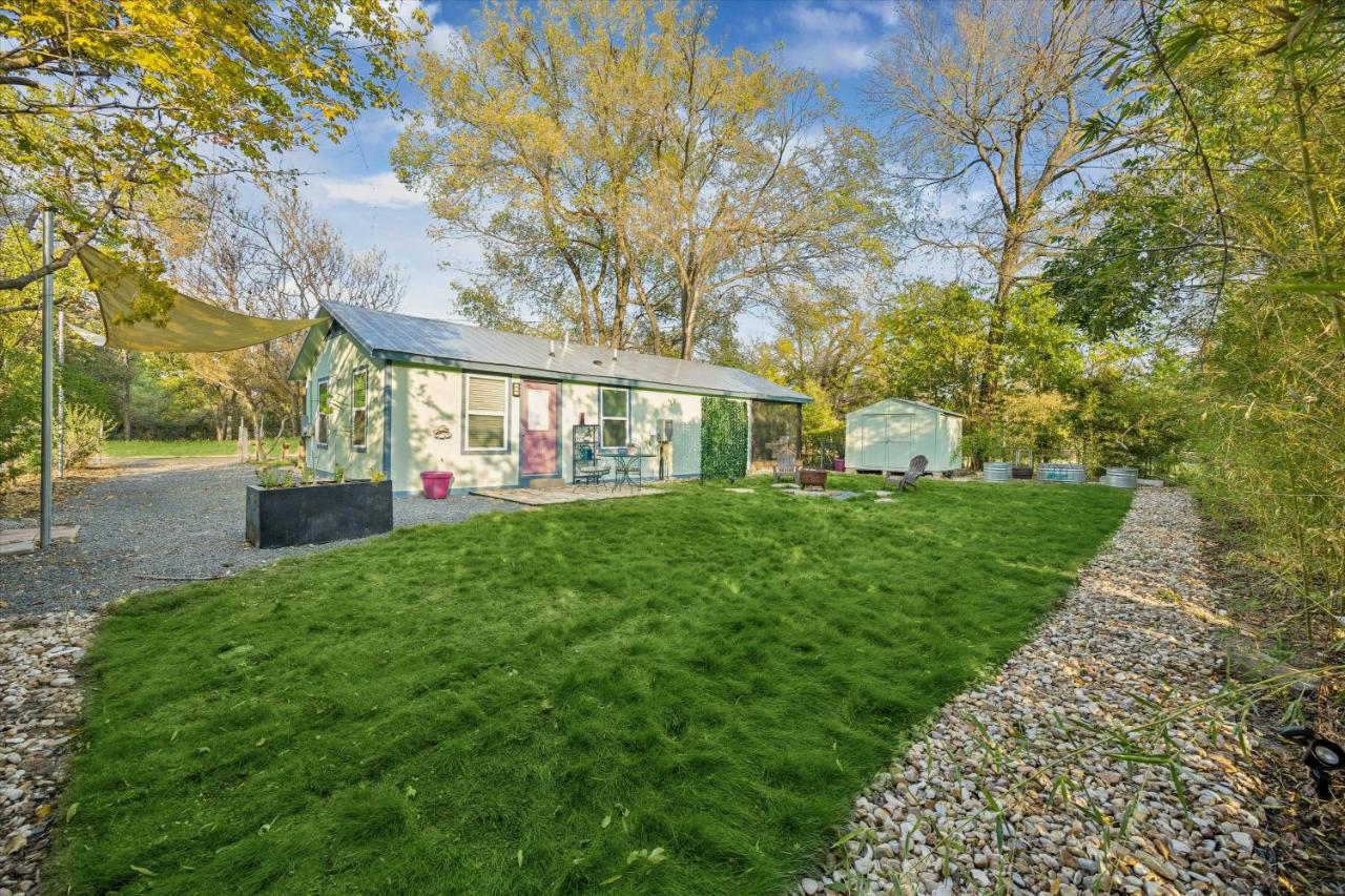 A Hoot's Nest-Lux Boutique Bungalow near Downtown! - 3