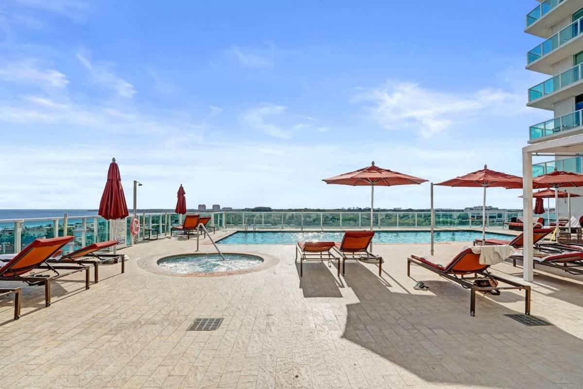 Coconut Grove Getaway Stylish Studio w Views - 5