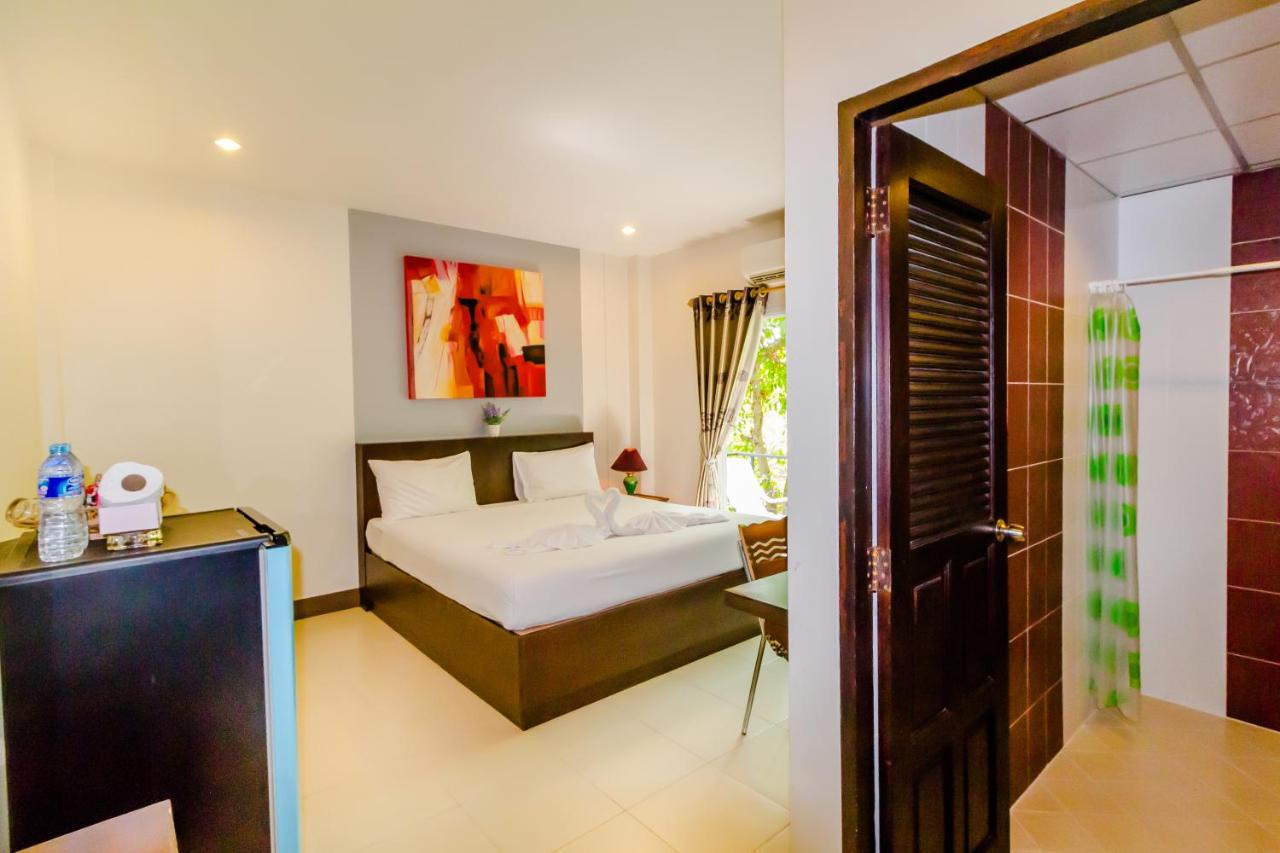 Baan Yuyen Karon Guesthouse - 2