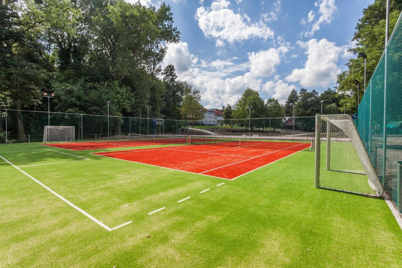 Tennis court: Hotel pod Lipou RESORT