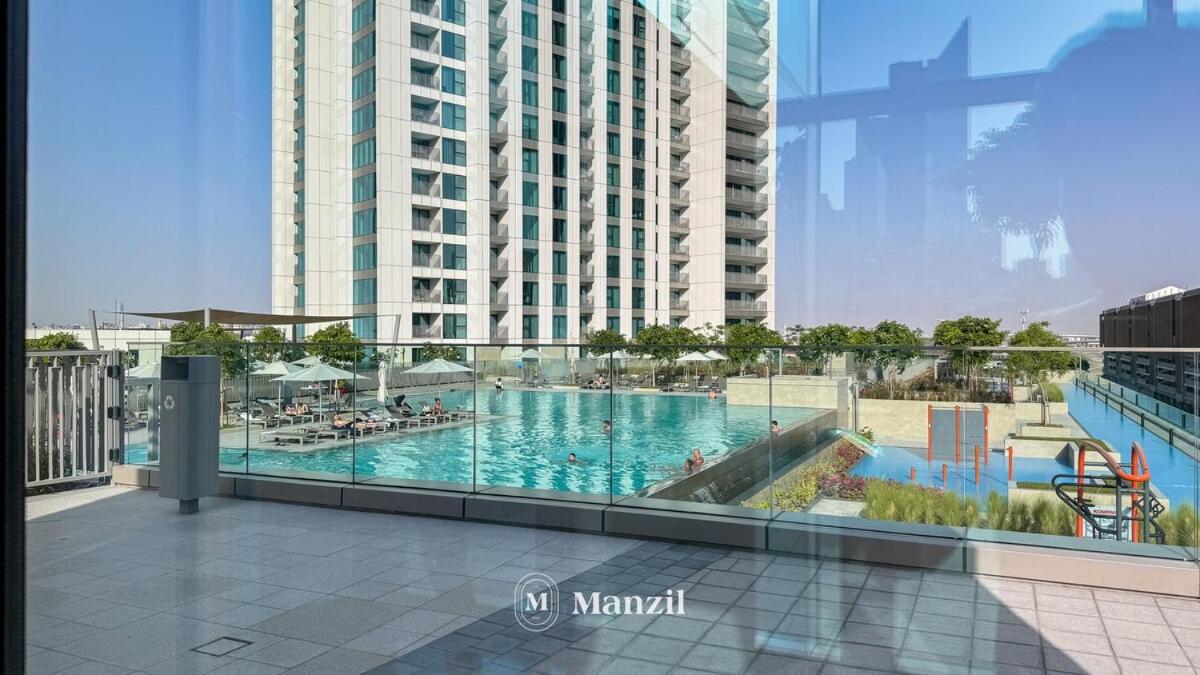 Stylish 2BHK with Burj Khalifa Views in Downtown - 4