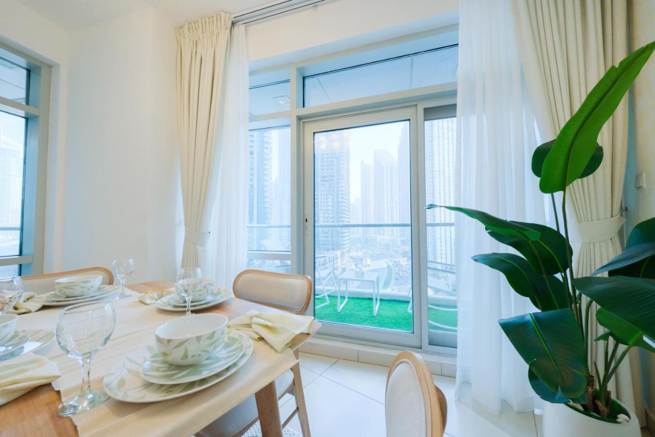 Premium Burj Khalifa View Downtown Dubai - 4