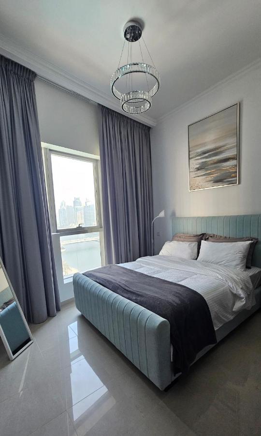 Bay Central 1BR with Full Marina View