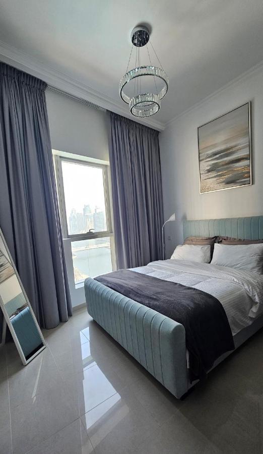 Bay Central 1BR with Full Marina View - 2