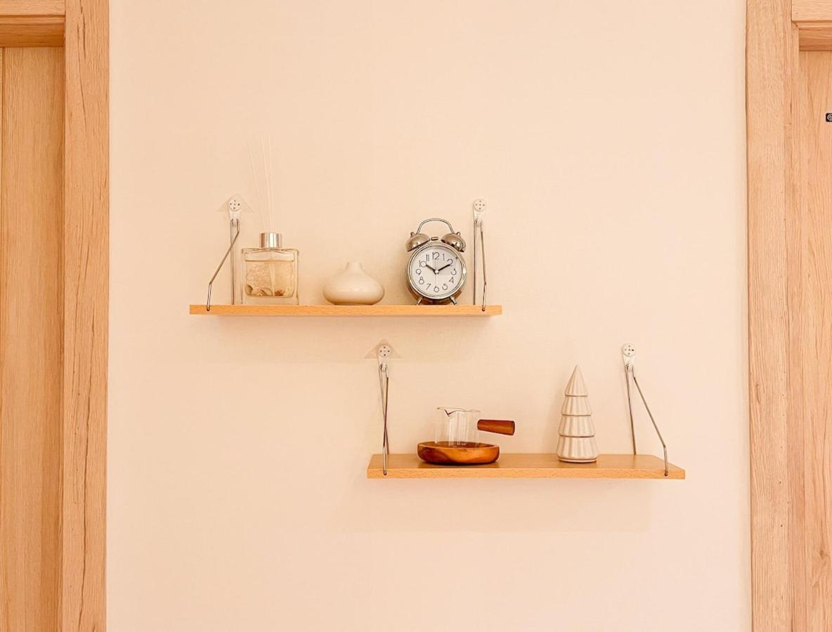 Stay in Green, NEW Mangwon Station 3 minutes on foot, free luggage storage - 5