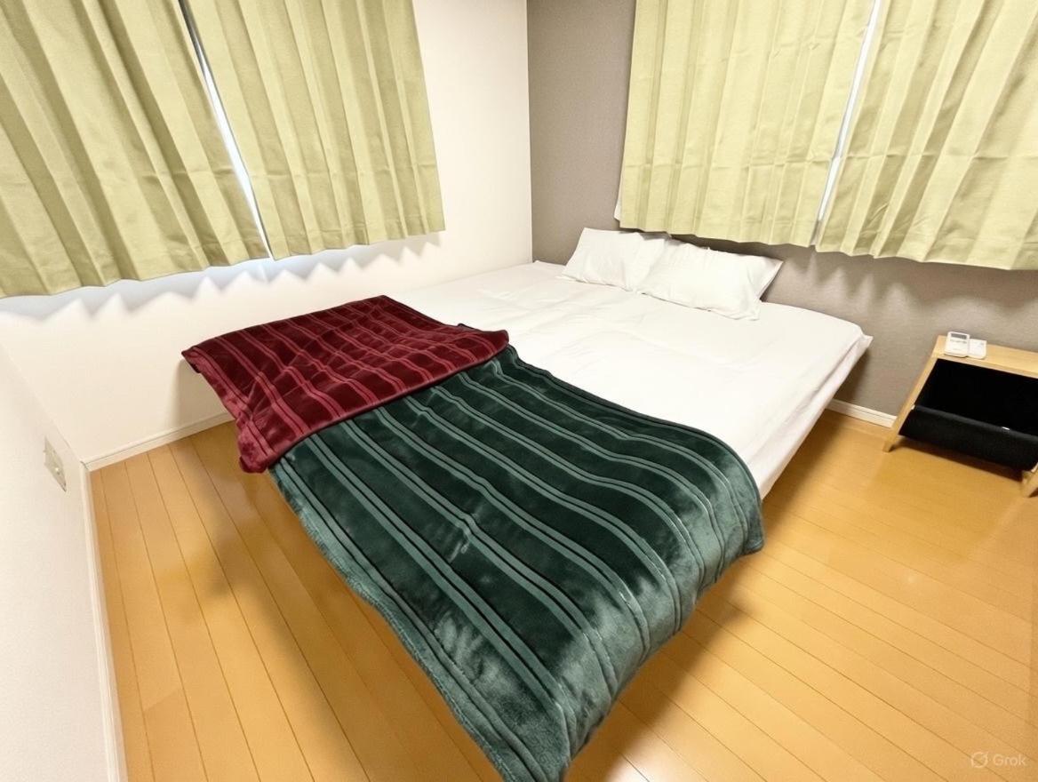 Prime Shinjuku - 12min to Kabukicho - Quiet Park Area - Entire House - 3BD 6Beds - 70 sqm 750 sqft - 5