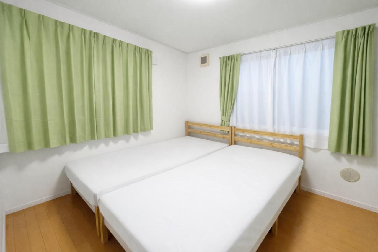 Prime Shinjuku - 12min to Kabukicho - Quiet Park Area - Entire House - 3BD 6Beds - 70 sqm 750 sqft - 2