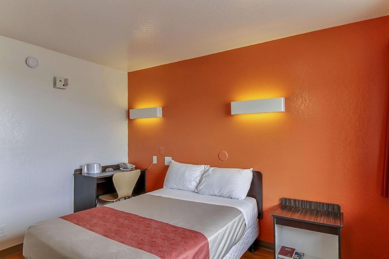 San Marcos Motel — photo 7