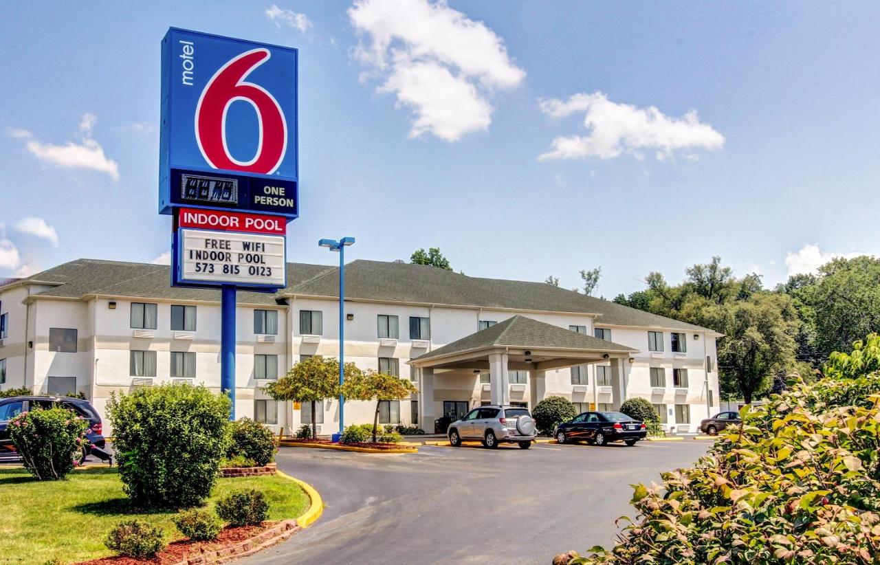 Image: Motel 6-Columbia, MO - East