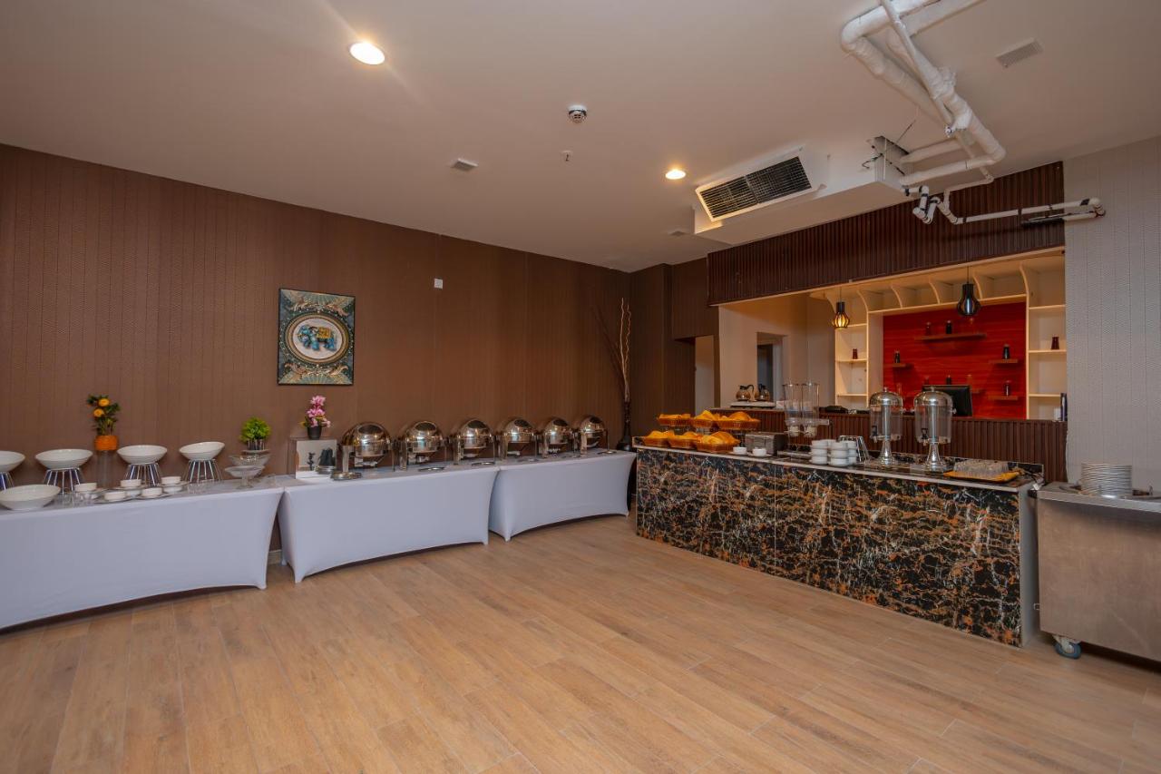 Grand Continent Hotel, Dubai - 5