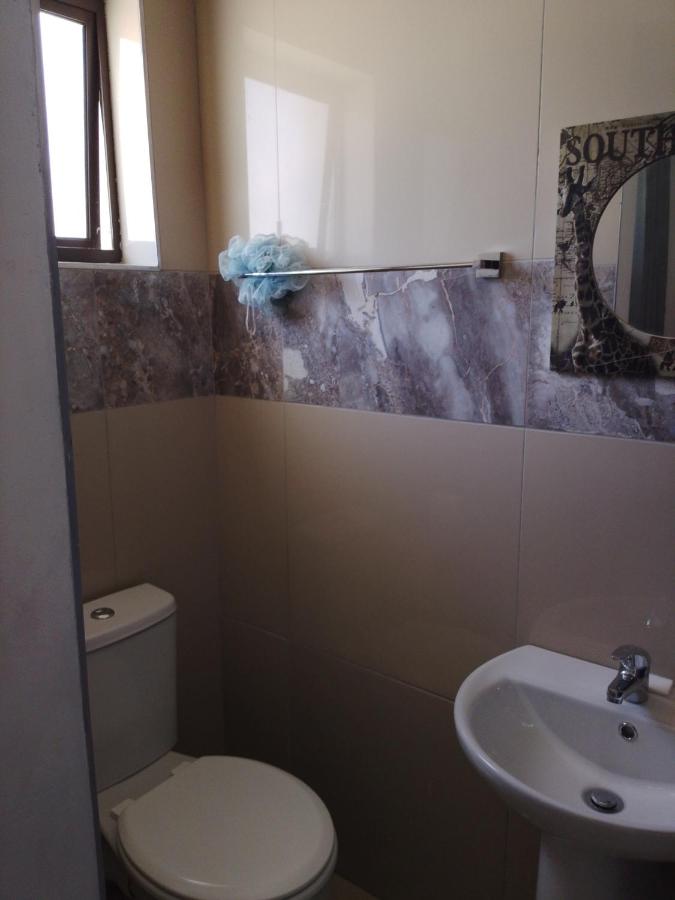 Edion Royal Guesthouse - 2