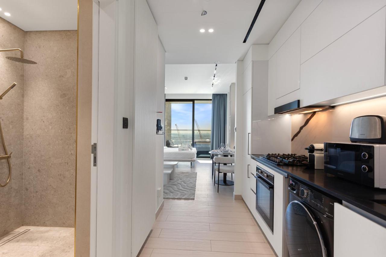 Stylish Studio with Jacuzzi in Business Bay - 5