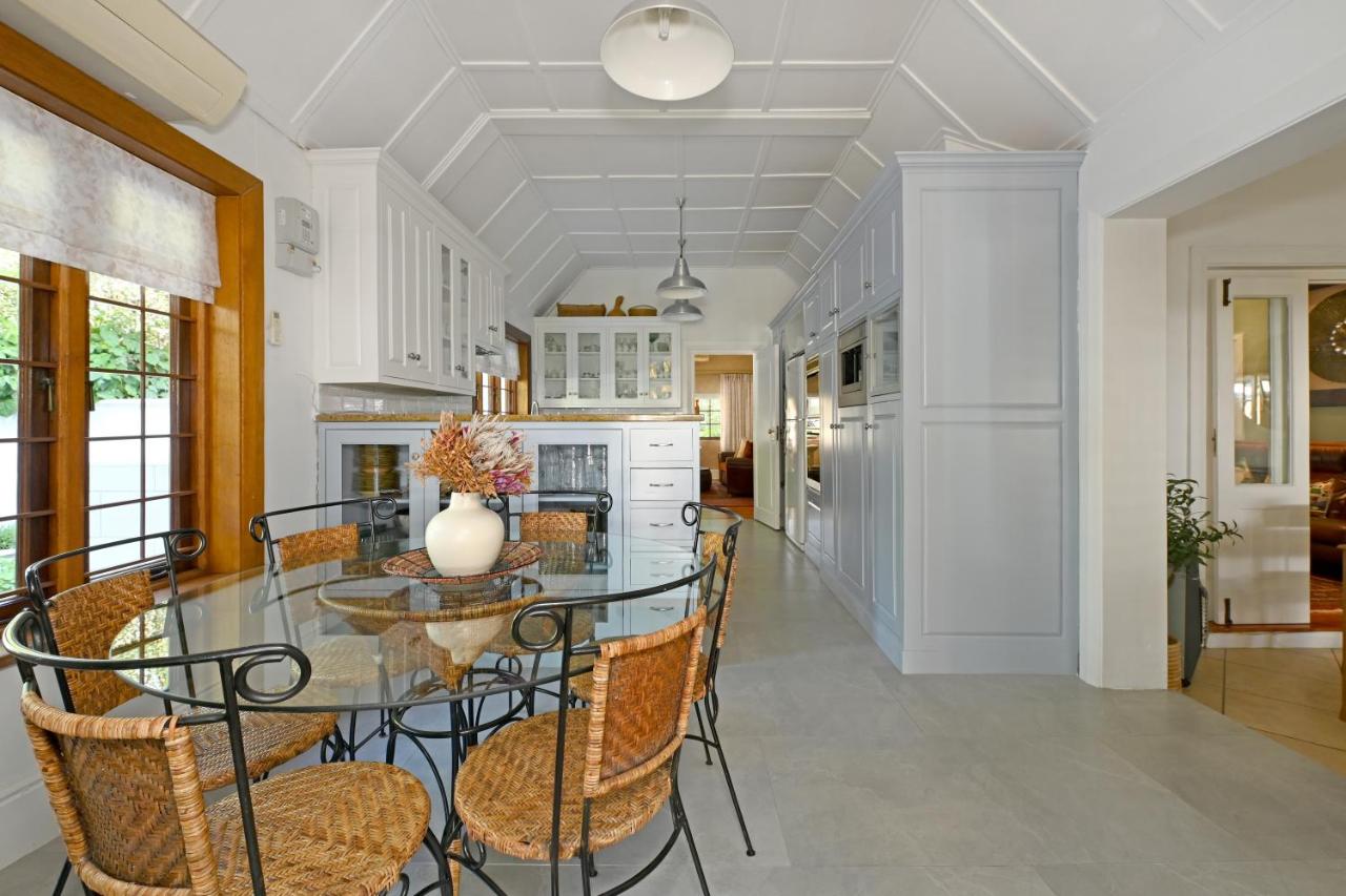 Mawethu on Mead Guesthome with Covered pool and Garden - 5