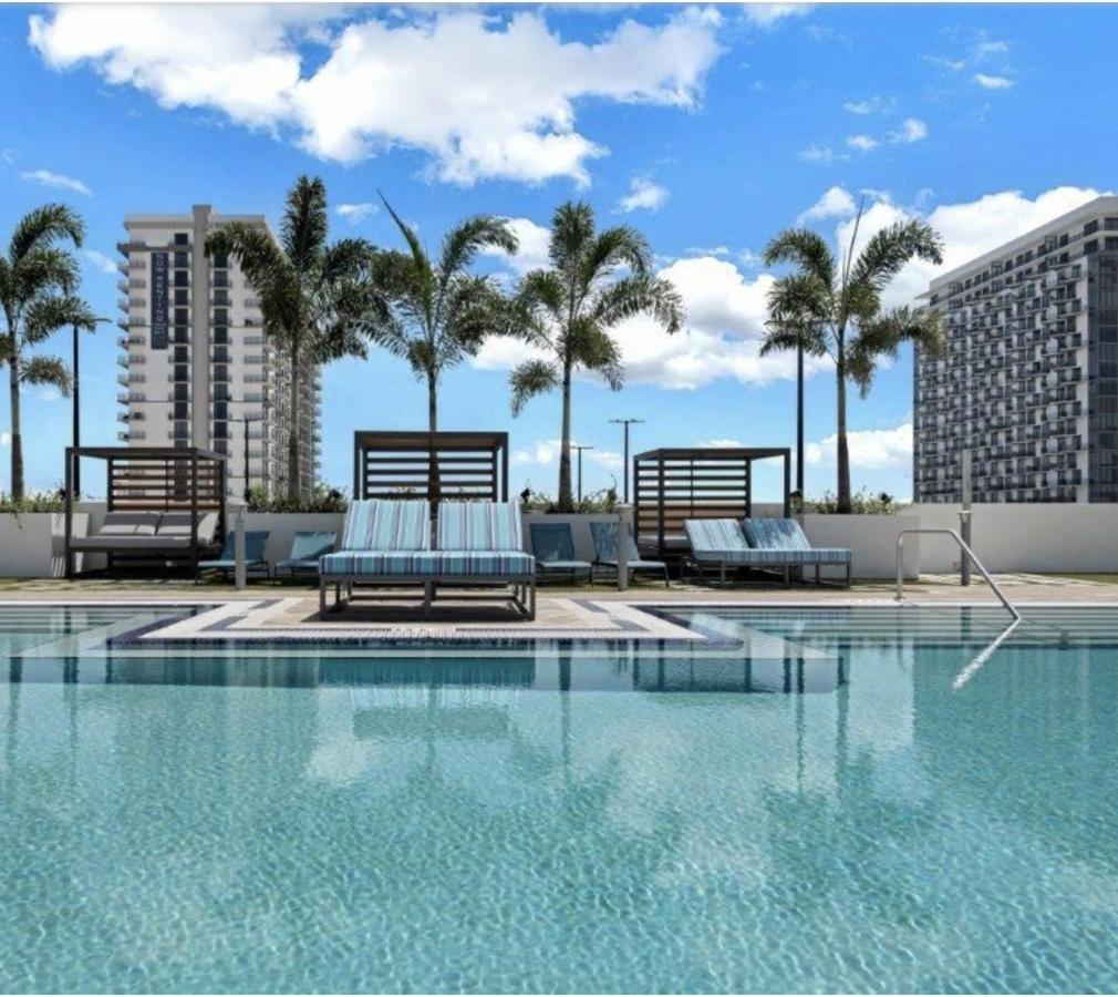 Stylish Urban 5350 Park Doral - 4