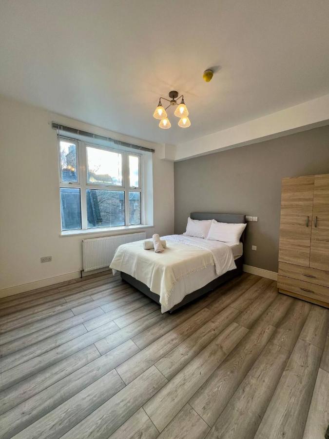 Big & Modern En-Suite Room Studio, Central London