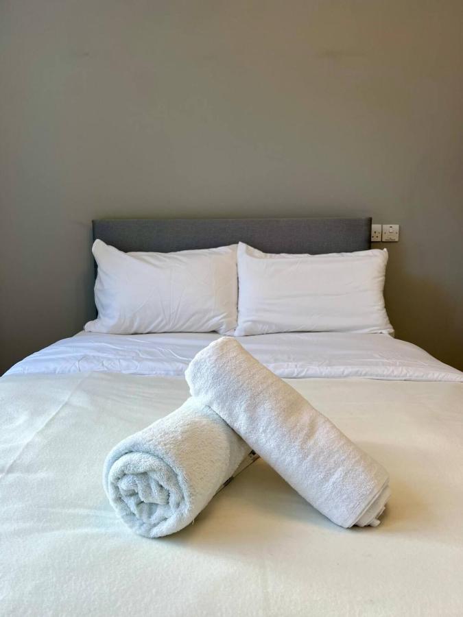 Big & Modern En-Suite Room Studio, Central London - 3