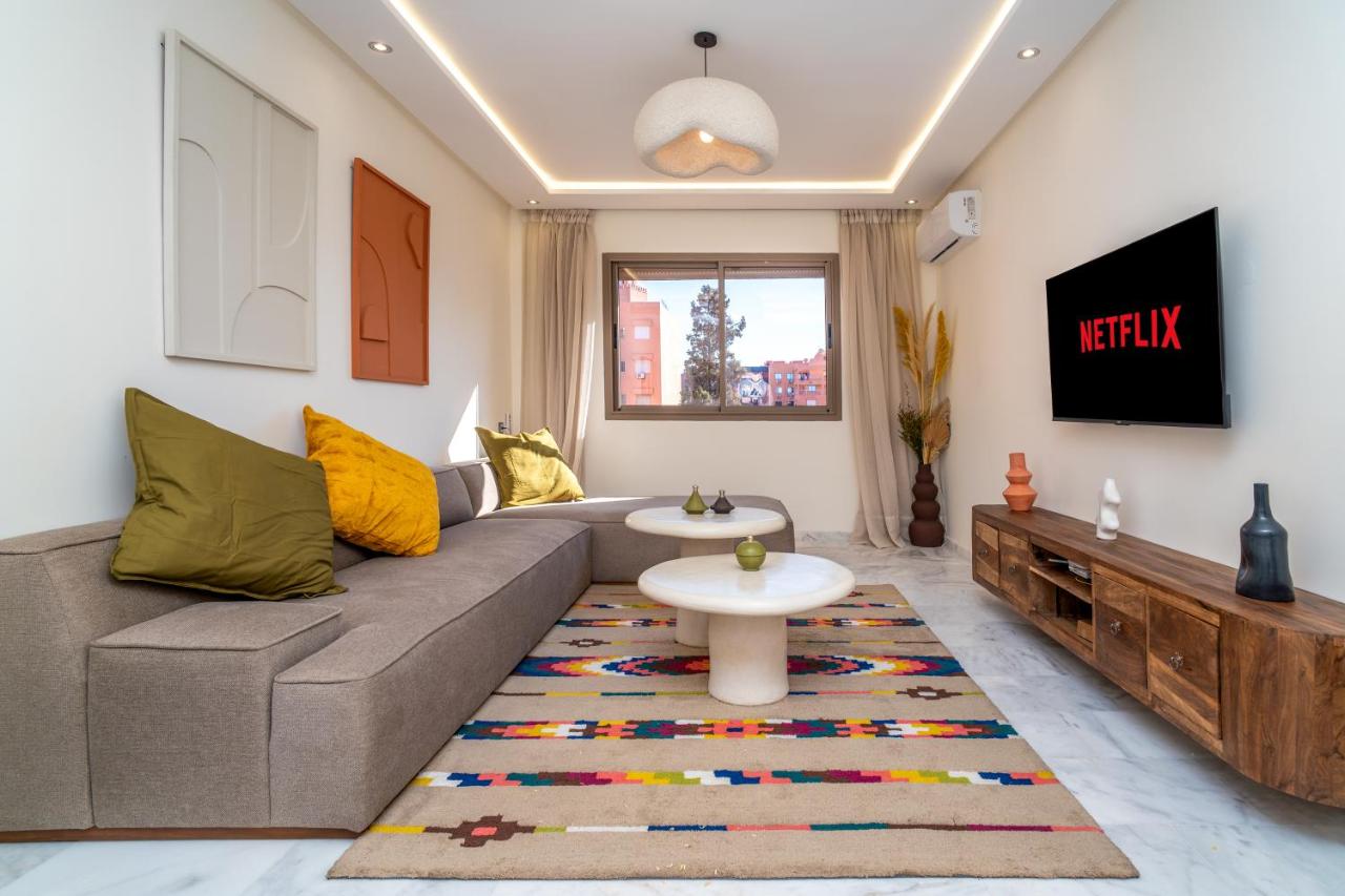 Urban Escape in Gueliz with Balcony and Wifi