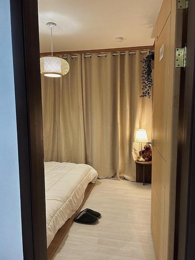 Singil Station 1min 3BR 4K Cinema Room - 2