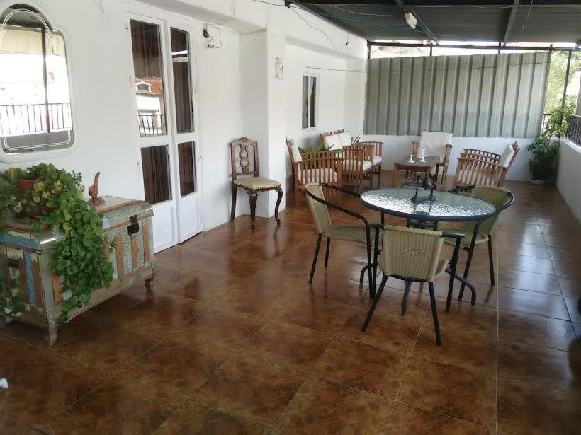 Apartamentos Pájaro Azul, Graena – Precios 2022 actualizados